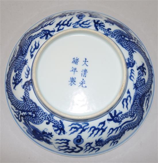 A Chinese blue and white dragon dish, Guangxu mark and possibly of the period, 17.2cm